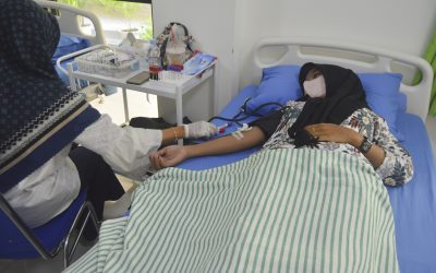 Bekerjasama dengan PMI Cirebon, AKPER Dharma Husada Cirebon adakan Donor Darah